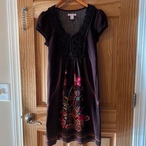 Sweater dress with capped sleeves //no torn seams or holes. 1st qual condition